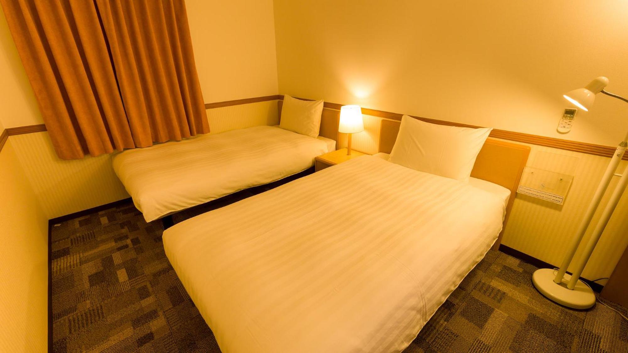 Toyoko Inn Shin-Yokohama Ekimae Shinkan Room photo