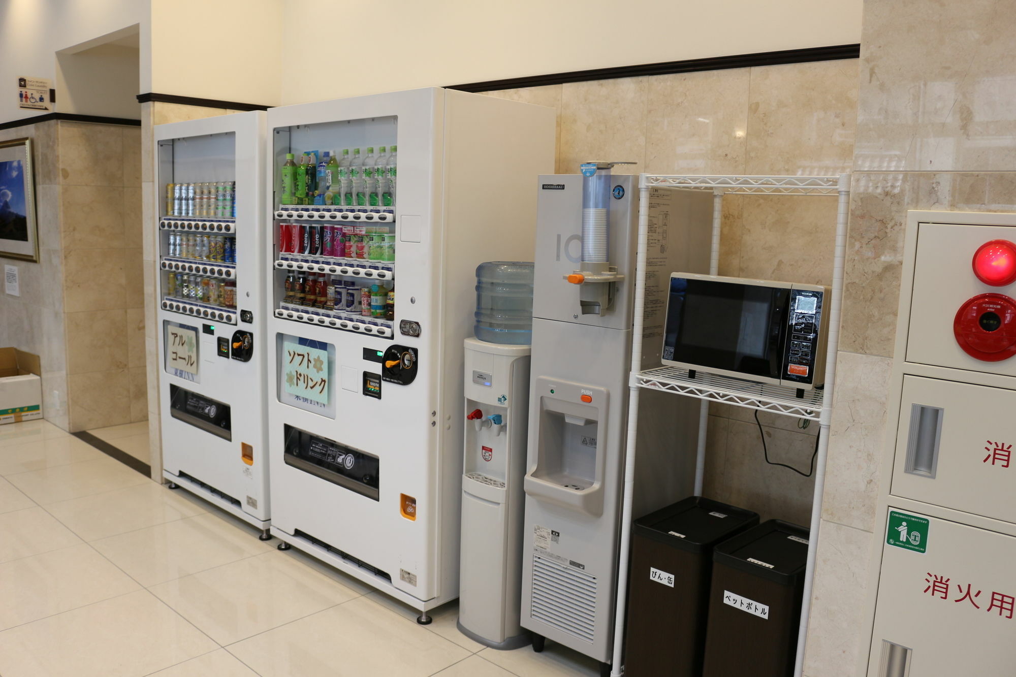 Toyoko Inn Shin-Yokohama Ekimae Shinkan Exterior photo